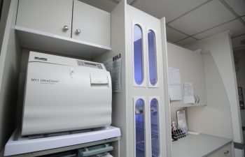 Autoclave machine at Topsfield Smiles.